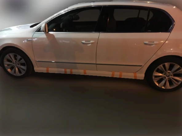 Skoda Süper B 2009-2015 Yan Marşpiyel - 1
