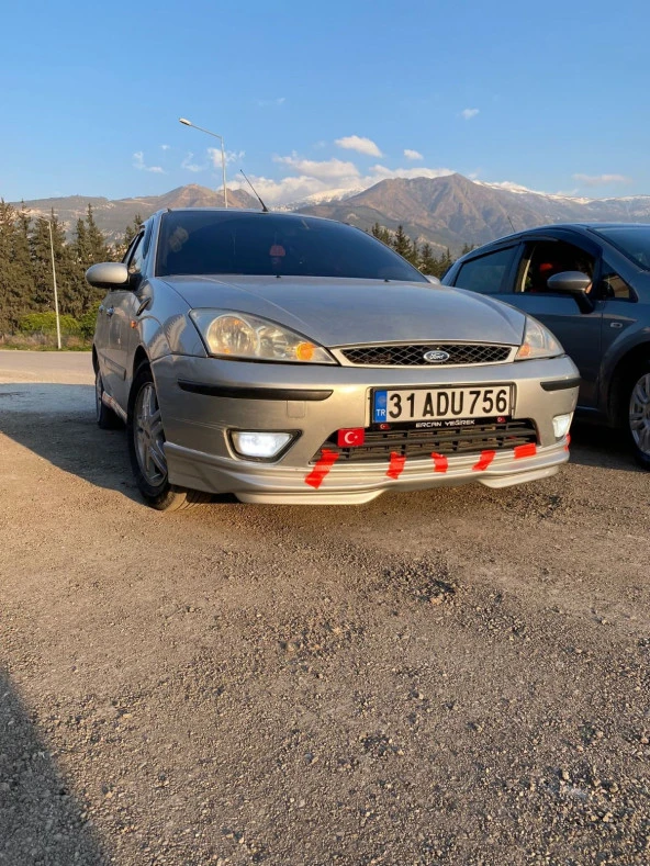 Ford Focus 1 Etekli Ön Karlık Boyalı