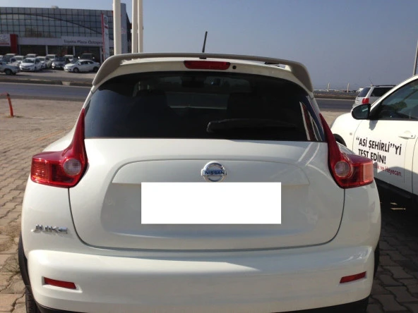 Nissan Juke Spoiler Cam Üstü Parlak Siyah - Resim 2