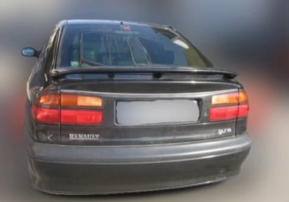 Renault Laguna 1 Spoiler Boyalı