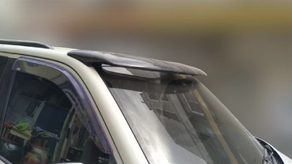 Volkswagen T7 Şapka Ön Cam Spoiler Boyalı