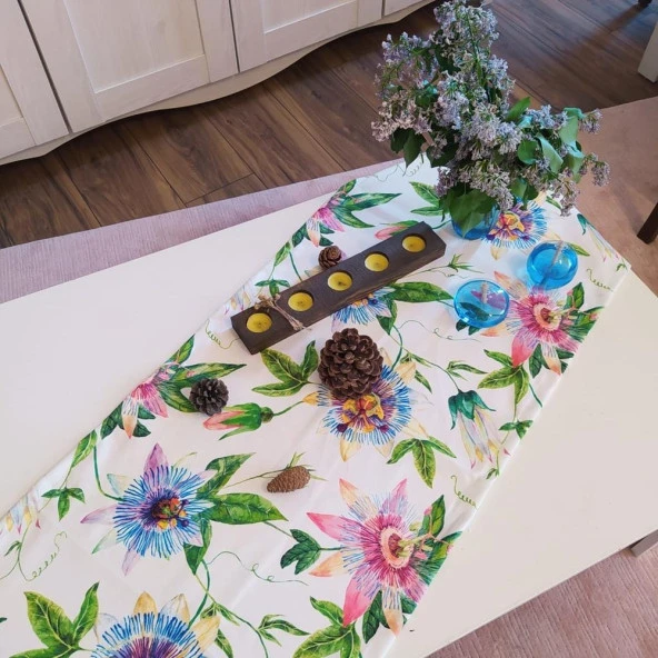 R-0110-ÇİÇEKLİ RUNNER MODELİ