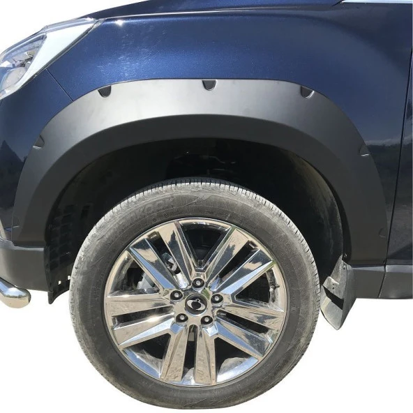 Ssangyong Musso Çamurluk için Kaplama Cıvatalı Dodik Seti 2018 / 2019 - 2