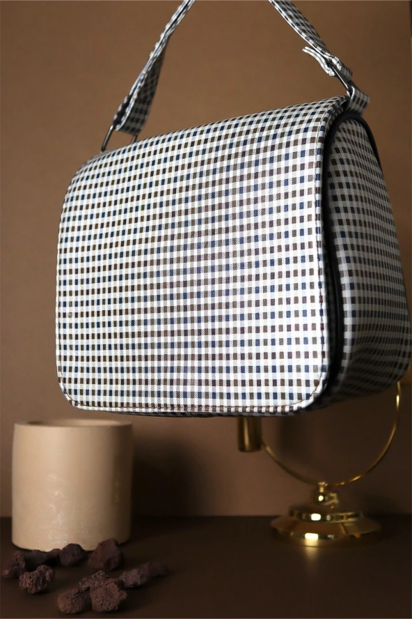 Kadın Kapaklı Fermuarlı Ayarlanabilir Askılı Deri Damalı El Kol Ve Omuz Çantası