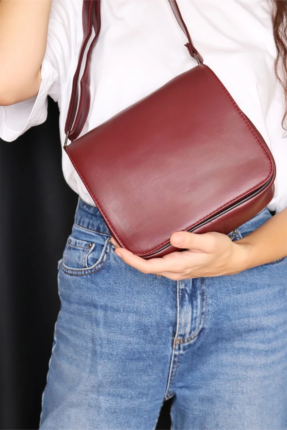 Kadın Kapaklı Fermuarlı Ayarlanabilir Askılı Deri Bordo El Kol Ve Omuz Çantası - 4