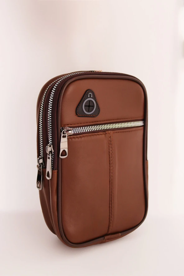 Erkek Kahverengi Kulaklık Çıkışlı Ayarlanabilir Askılı Deri Omuz Göğüs Ve Çapraz Çanta - 4