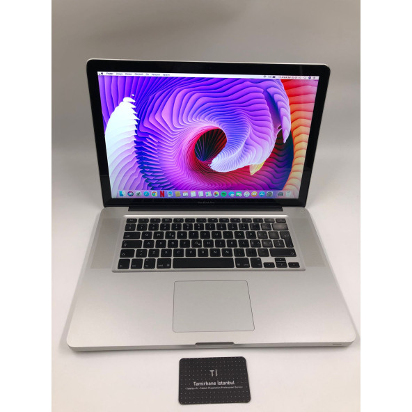 Apple Macbook PRO i7 işlemci 1286 Dizüstü Bilgisayar