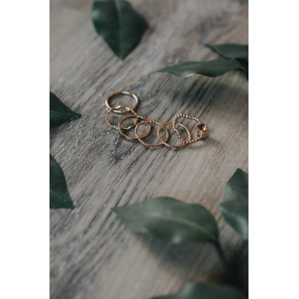 Altın Renk Takı Set5 (6'lı Yüzük Set,Sarı Küpe 60mm ve 50mm,Siyah Küpe 30mm,Gümüş Renk Küpe 40mm) - 5