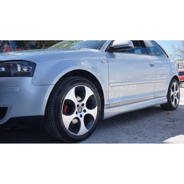 AUDİ A3 YAN MARŞPİYEL TAKIMI