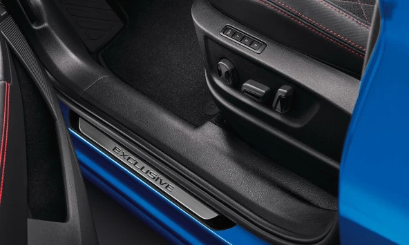 Volkswagen Polo 6 için Hatchback Makyajlı Krom Kapı Eşik Koruması Exclusive Line 4 Parça. 2021 Üzeri - 2