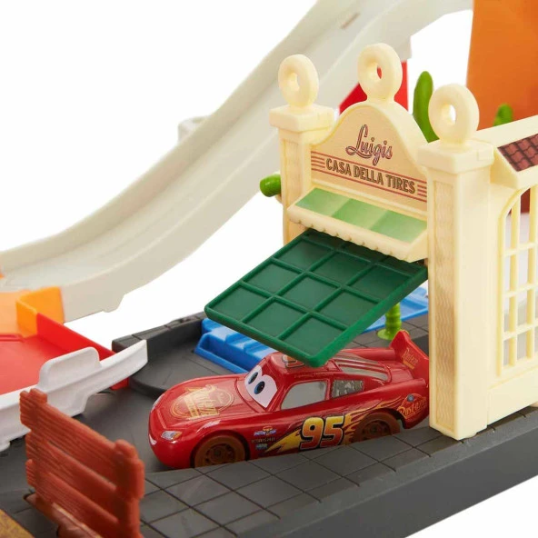 Disney Pixar Cars Yarış Heyecanı Oyun Seti - 4