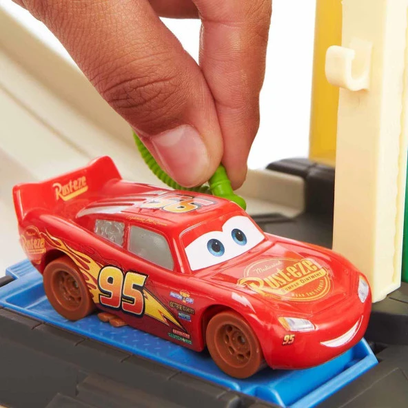 Disney Pixar Cars Yarış Heyecanı Oyun Seti - 5