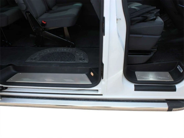 Volkswagen Multivan T5.5 için Kapı Eşiği 4 Parça Krom 2010 Ve Sonrası
