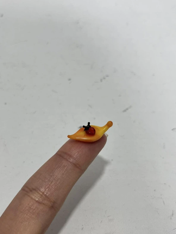 El Yapımı Mini Murano Cam Yaprak Üstü Uğur Böceği Biblo A164-09 - Resim 4
