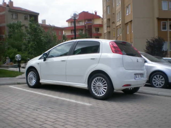 Fiat Punto Marşpiyel için (Plastik)