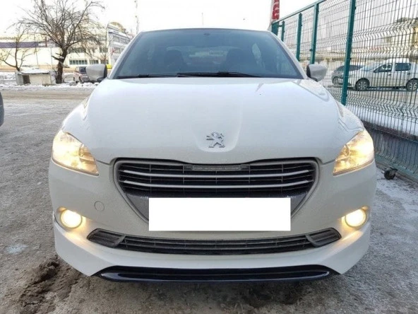 Peugeot 301 Ön için Ek (Plastik)
