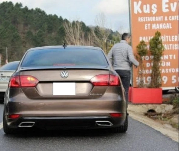 Volkswagen Jetta Makyajsız için Egzoz Görünüm Difüzör - 1