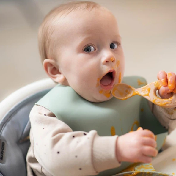 Maxi-Cosi Moa 8’i Bir Arada Çok Fonksiyonlu Mama Sandalyesi Yükseltici Tabure Yazı Masası Beyond White Eco - 12