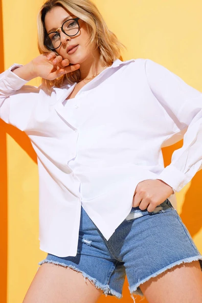 Oversize Kalıp Basic Gömlek Beyaz ürün görseli 1