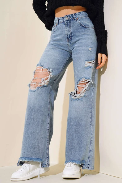 Geniş Paça Yırtık Kot Pantolon Açık Mavi