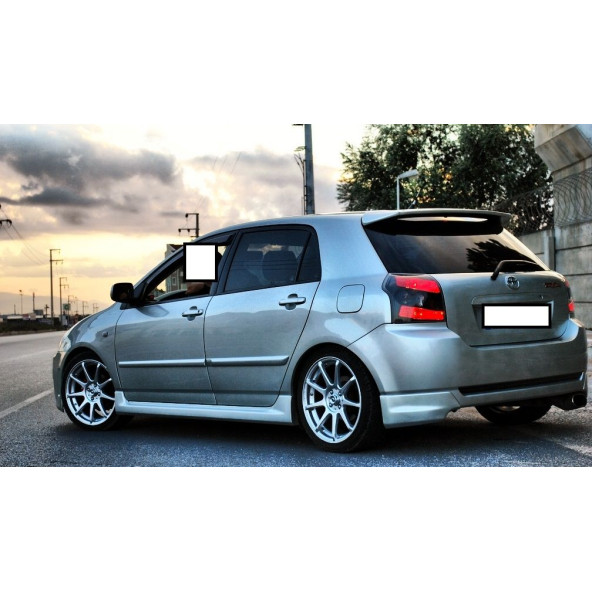 Toyota Corolla Hb Yan Marşpiyel Takımı - Fiber - Boyasız