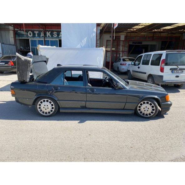 Mercedes W201 190 Yan Marşpiyel Takımı - Plastik ürün görseli 1