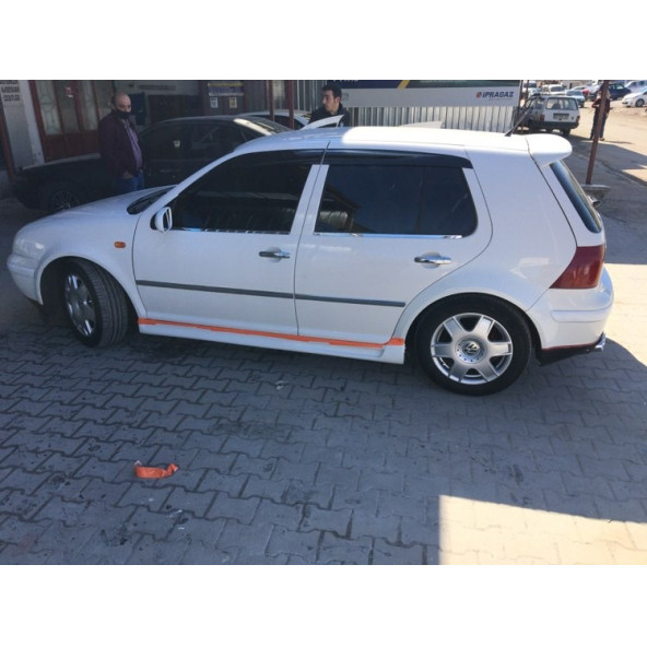 Vw Golf 4 Yan Marşpiyel Takımı -   Fiber  Boyasız ürün görseli 1