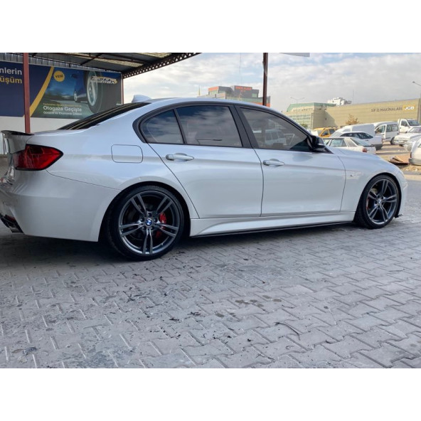 Bmw F30 Marşpiyel Lipi - Plastik - Parlak Siyah