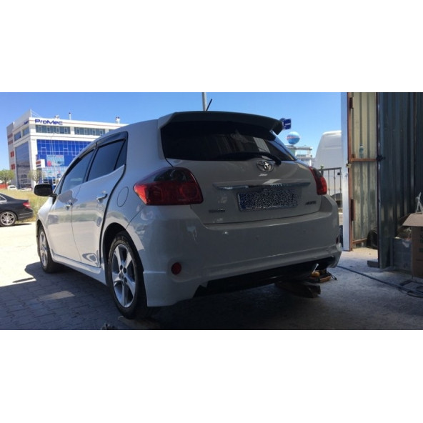 Toyota Auris Arka Tampon Eki makyajlı (2010-2012) - Fiber - Boyasız