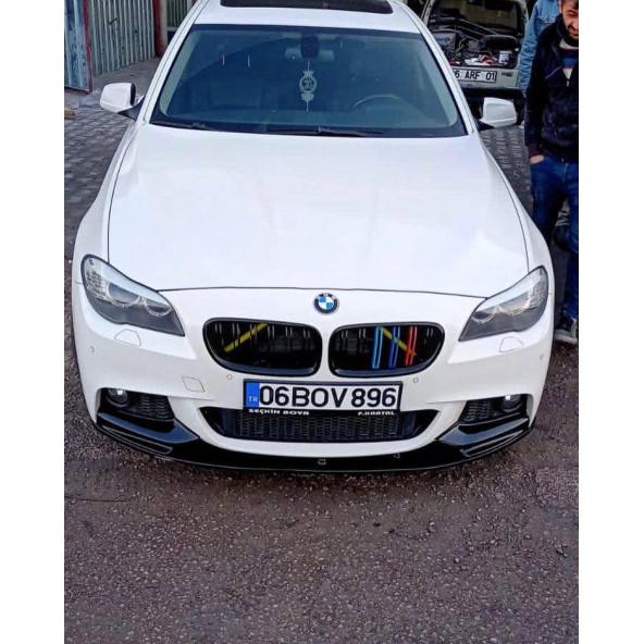 Bmw F10 Ön Tampon Eki - Plastik - Parlak Siyah