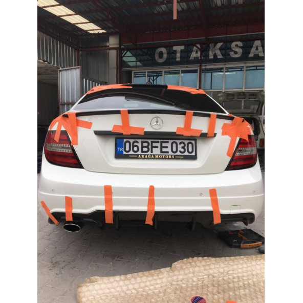 Mercedes C180 Amg Difüzör (makyajlı) Plastik - Parlak Siyah - 2