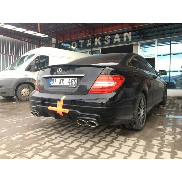 Mercedes C180 Amg Difüzör (makyajlı) Plastik - Parlak Siyah - 4