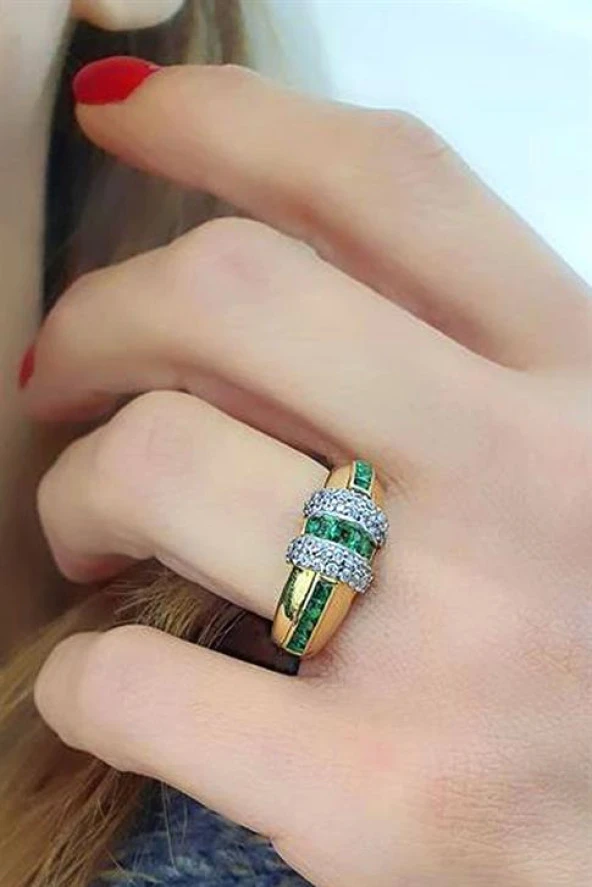 Yeşil Zirkon Taşlı 925Ayar Gümüş Üzerine Altın Kaplama Luxury Tasarım Yüzük ürün görseli
