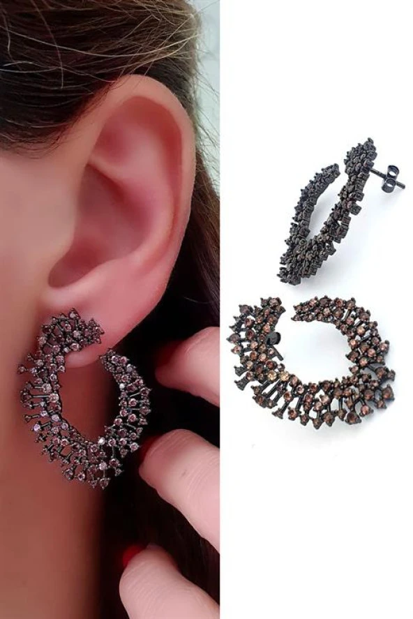 Granat Taşlı 925Ayar Gümüş Üzerine Siyah Rodajli Tasarım İtalyan Lüks Küpe ürün görseli