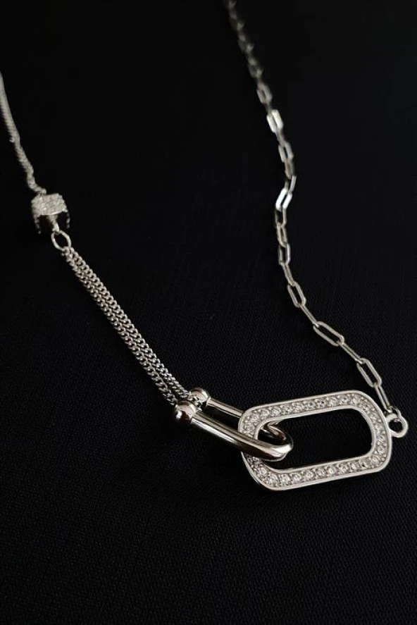 İtalyan Pırlanta Parlaklığında Zirkon Taşlı 925Ayar Gümüş Trend Kolye ürün görseli