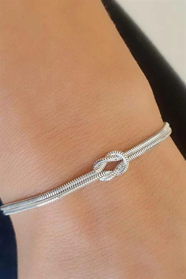 925Ayar Gümüş İtalyan Aşk Düğümü Bileklik ürün görseli