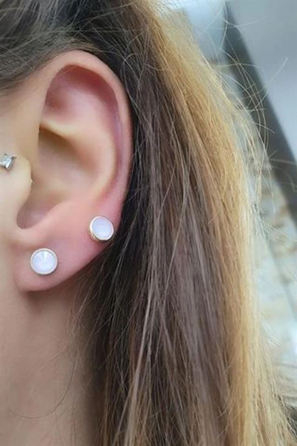 Pembe Swarovski Taşlı 925Ayar Gümüş Üzerine Altın Kaplama Top Küpe ürün görseli