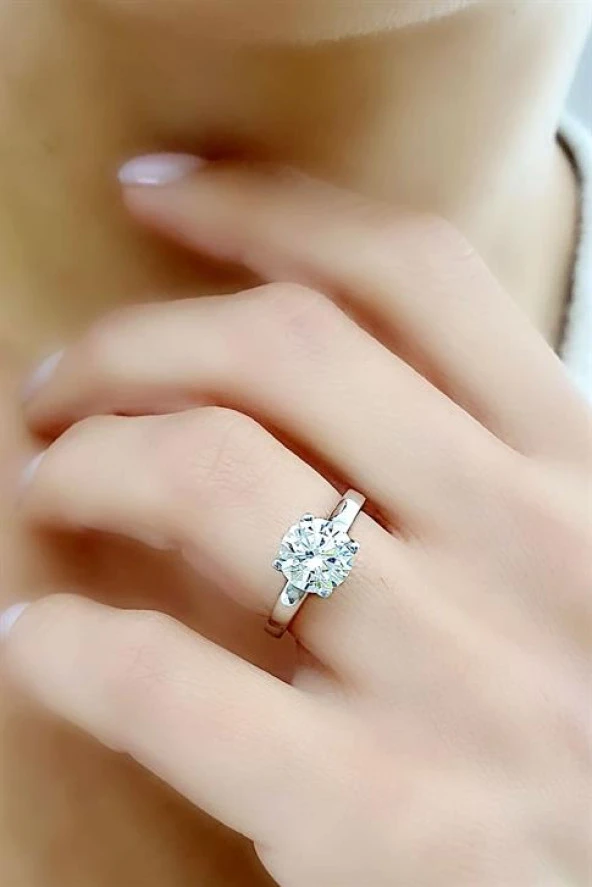 Sky Diamond Taşlı 925Ayar Gümüş Üzerine Beyaz Altın Kaplama Tek Taş Yüzük ürün görseli