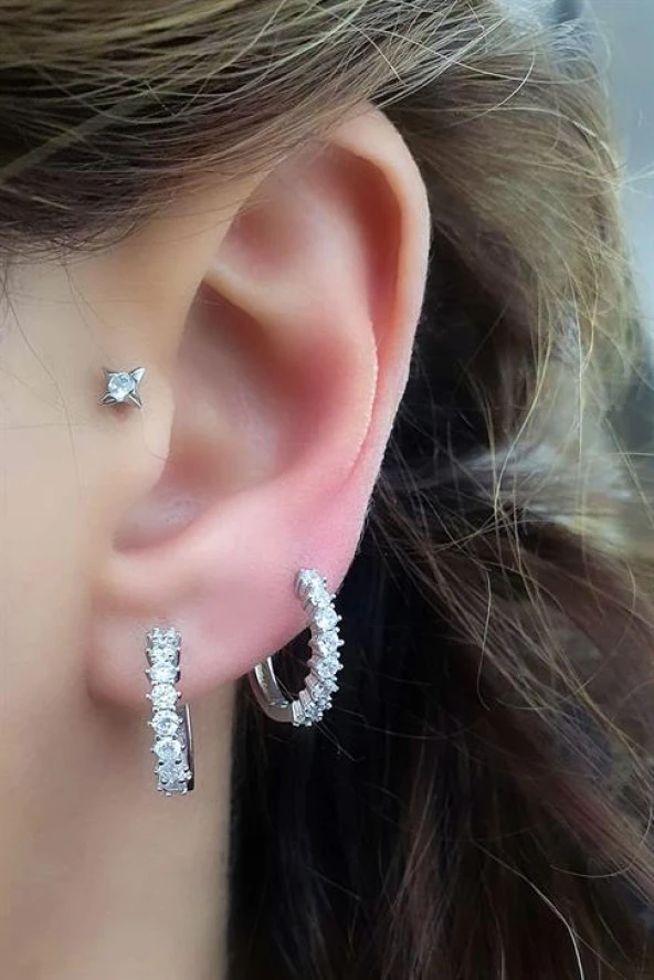 Pırlanta Parlaklığında Zirkon Taşlı 925Ayar Gümüş Sırataş Halka Küpe ürün görseli