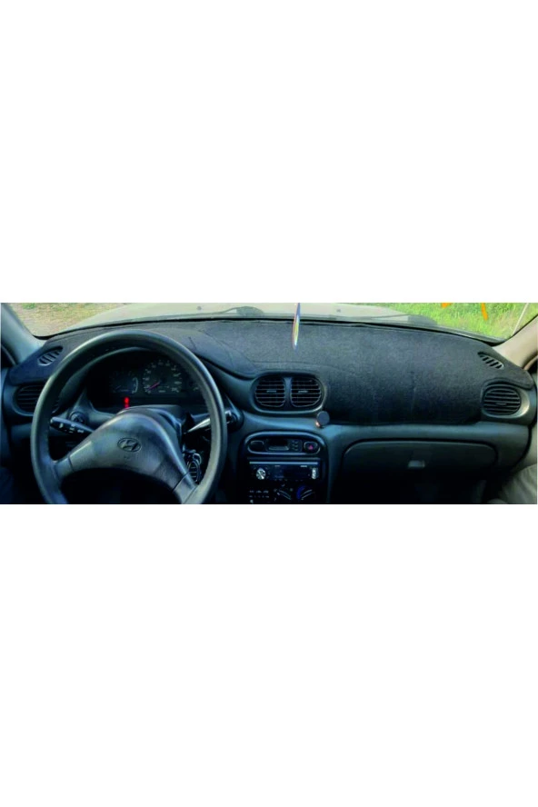 Hyundai Accent Yumurta Kasa Için Uygun Torpido Koruma Halısı Siyah Kenar Renk Siyah - 1