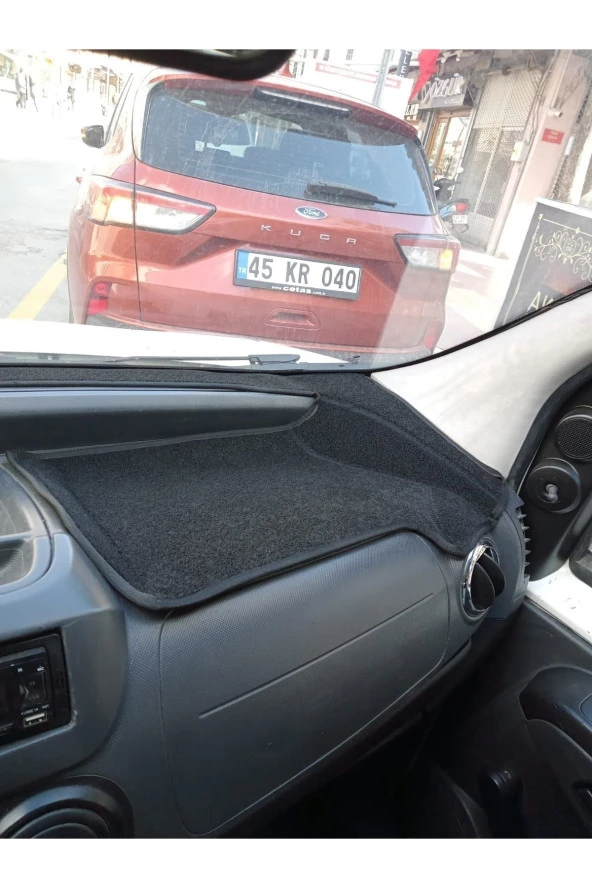 Fiat Fiorino 2012-2020 Modelleri Için Uygun Torpido Koruma Halısı Siyah Kenar Renk Siyah - 3