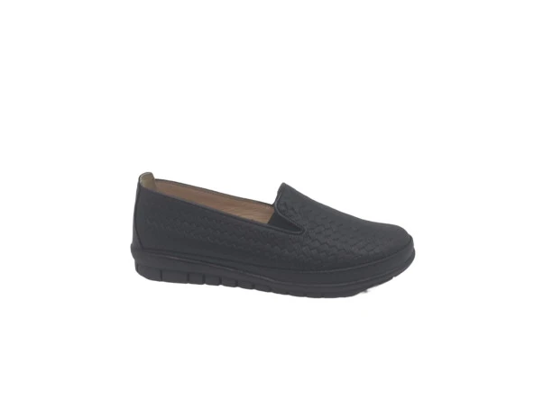 Zerhan 175 Kadın Siyah Günlük Kullanım Comfort Ayakkabı
