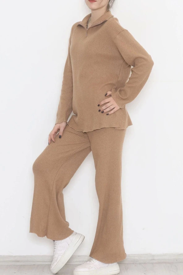 Yaka Fermuarlı İnterlok Takım Camel