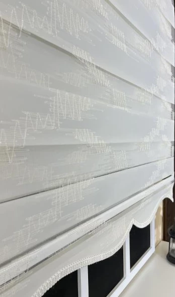 StorBurada Zebra Stor Nakışlı Ekru Etek Dilimli ST 124  Ekru 180 x 260 ürün görseli