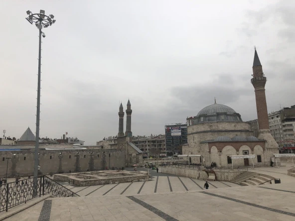İSLED 150W Led Aydınlatma Projektörü Dış Mekan Yüksek Lümen - 5