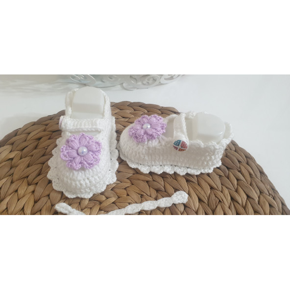 Beyaz Lila Çiçek ve İncili Yenidoğan Patik - 3