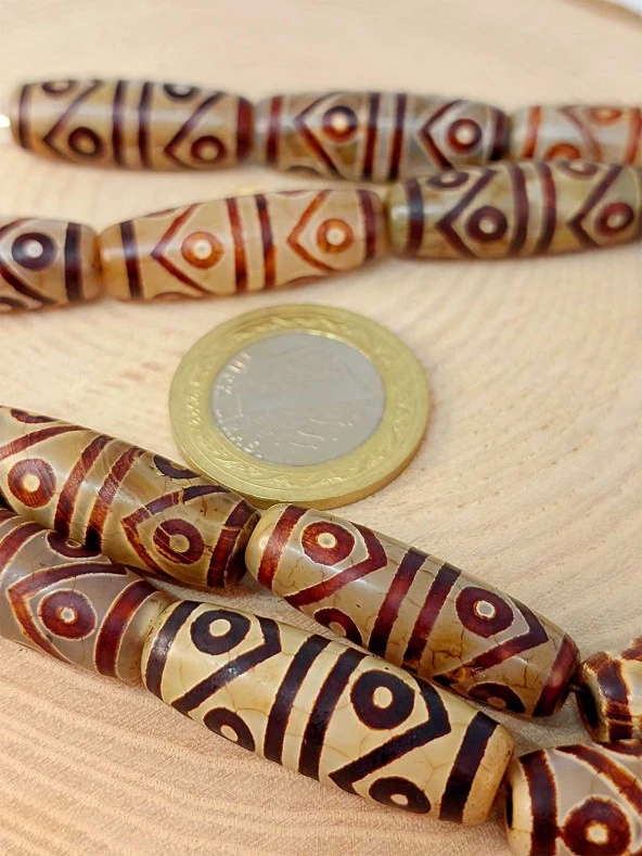 8 Göz Tibet Akik Taşı Silindir Kesim 10x30mm/adet (45806-1) ürün görseli