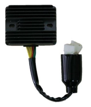 Piaggio X9 500 2003 ve sonrası Regülatör (Konjektör) 7 Fişli ürün görseli