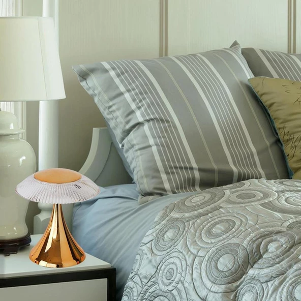 LW-31 Abajur Karistal Elmas Masa Lambası Romantik Akrilik Led Gece Lambası Gold - 3