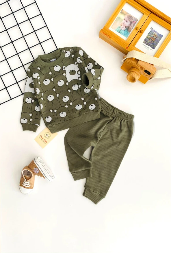 Neşeli Bebekler Sevimli Ayıcıklar Baskılı Desen İki İplik Penye Kumaş Takım Haki ürün görseli 1